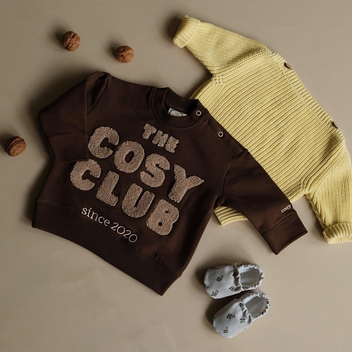 Family Sweatshirt Chocolate brown the Cosy Club