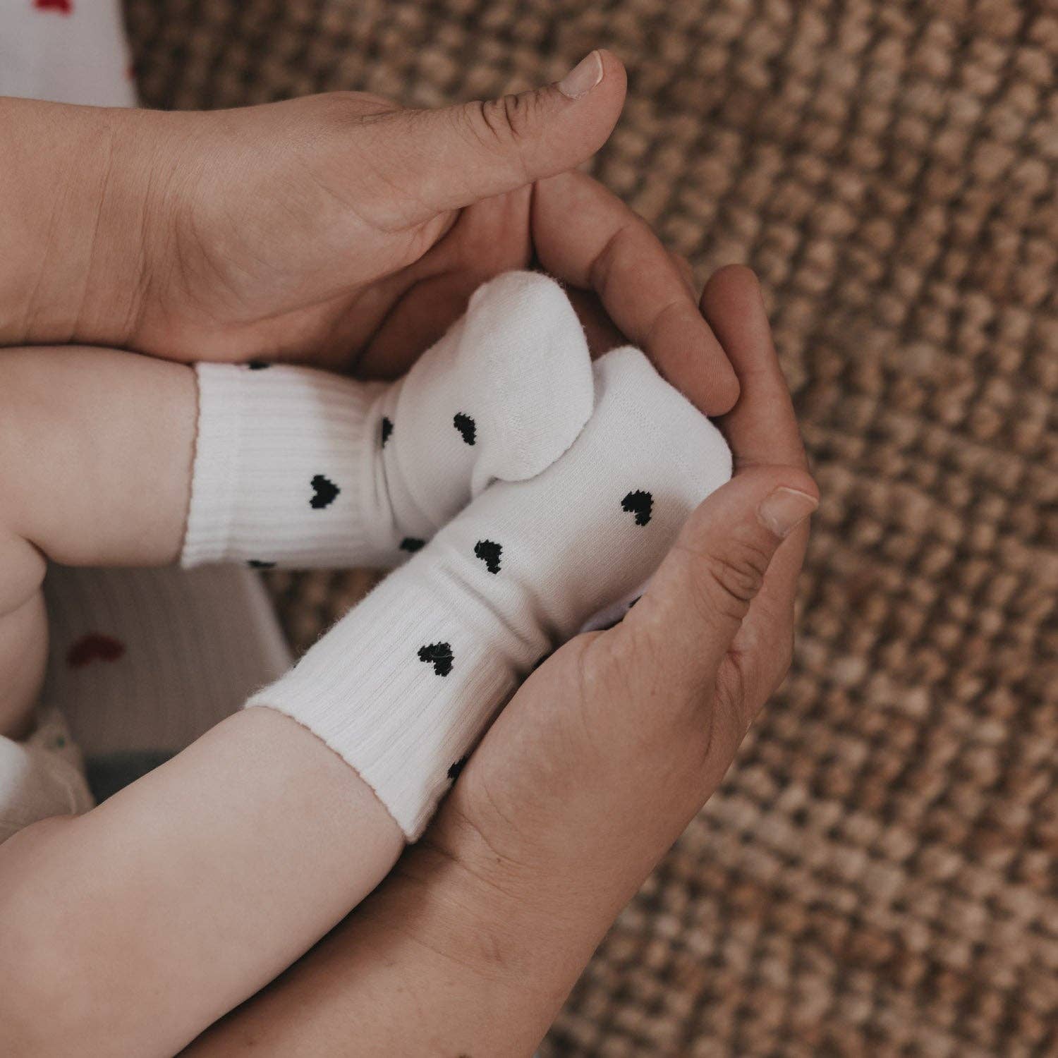 Babysocken Allover Herzen schwarz 16-18 (VE = 5 Stk.)