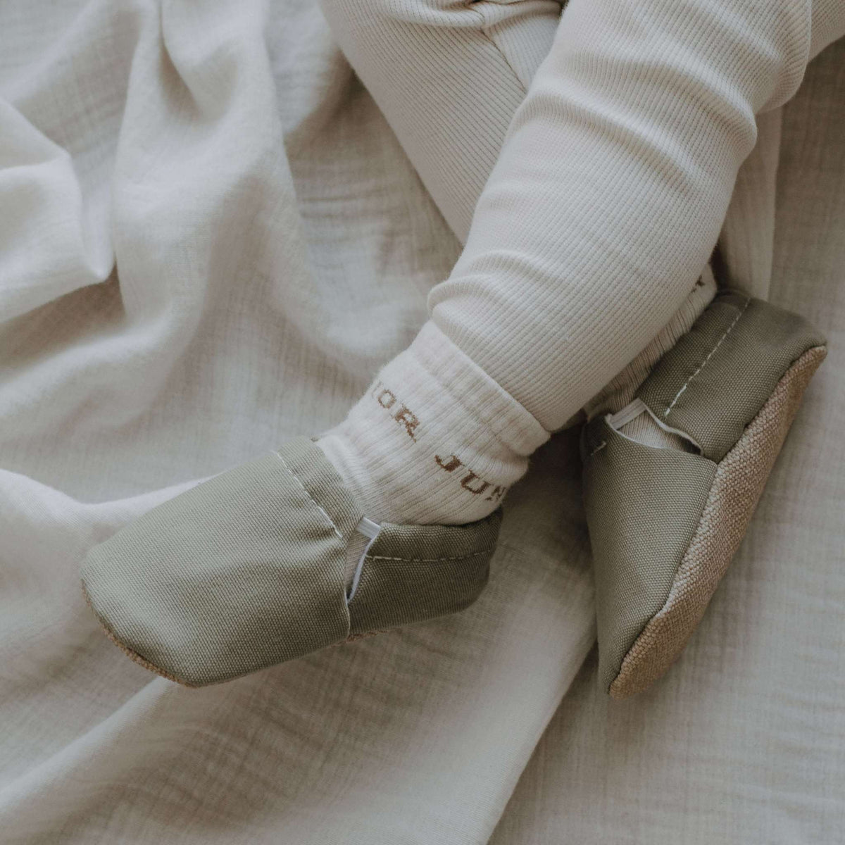 Schühchen khaki