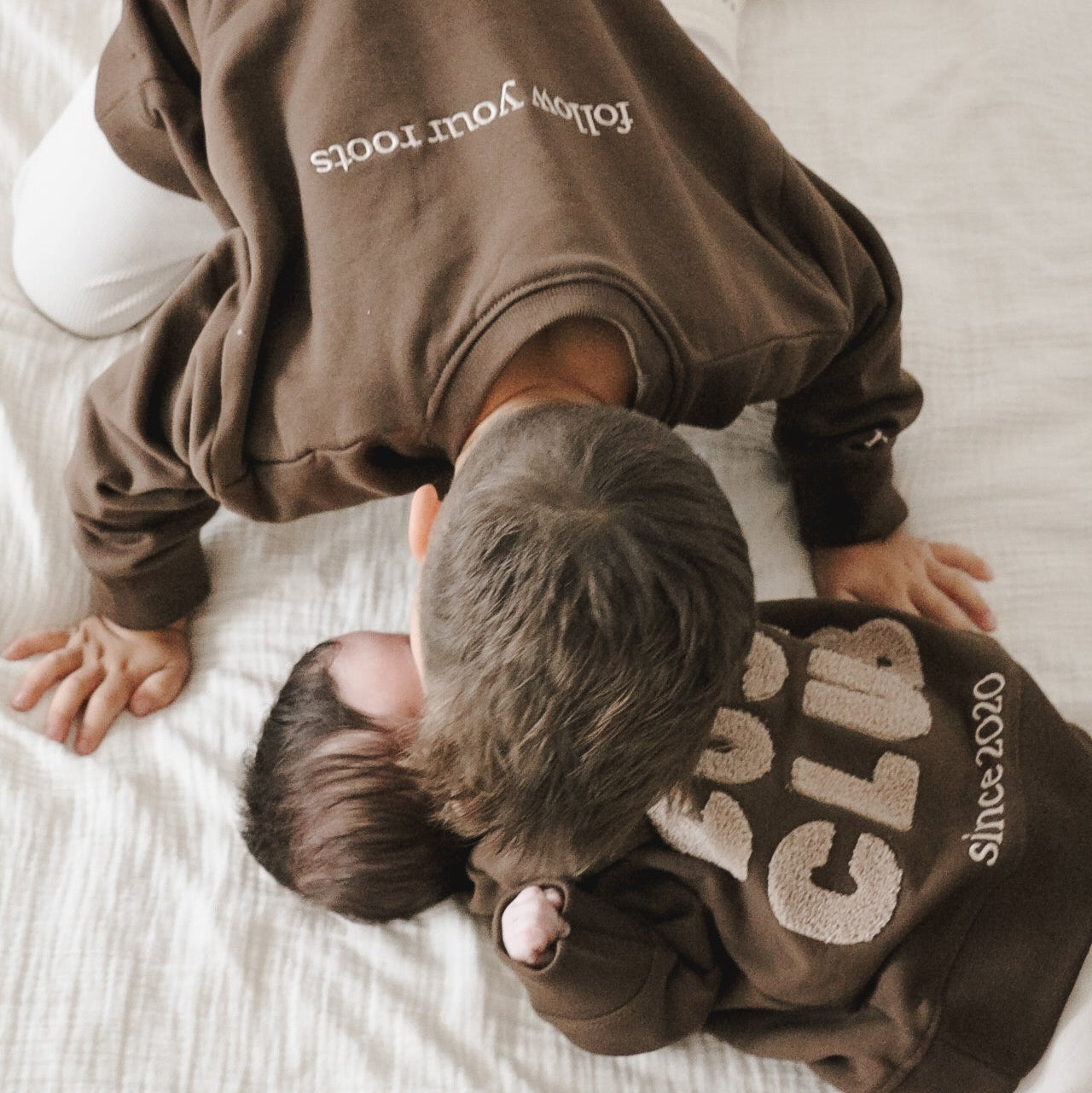 Family Sweatshirt Chocolate brown the Cosy Club