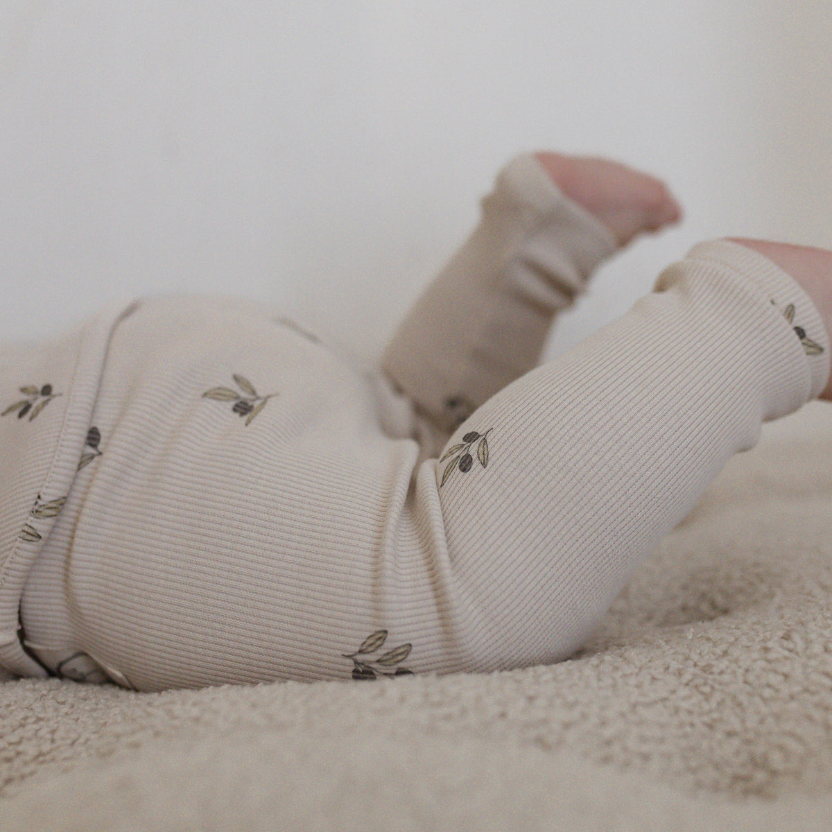 Organic Rib Leggings Tiny Olives