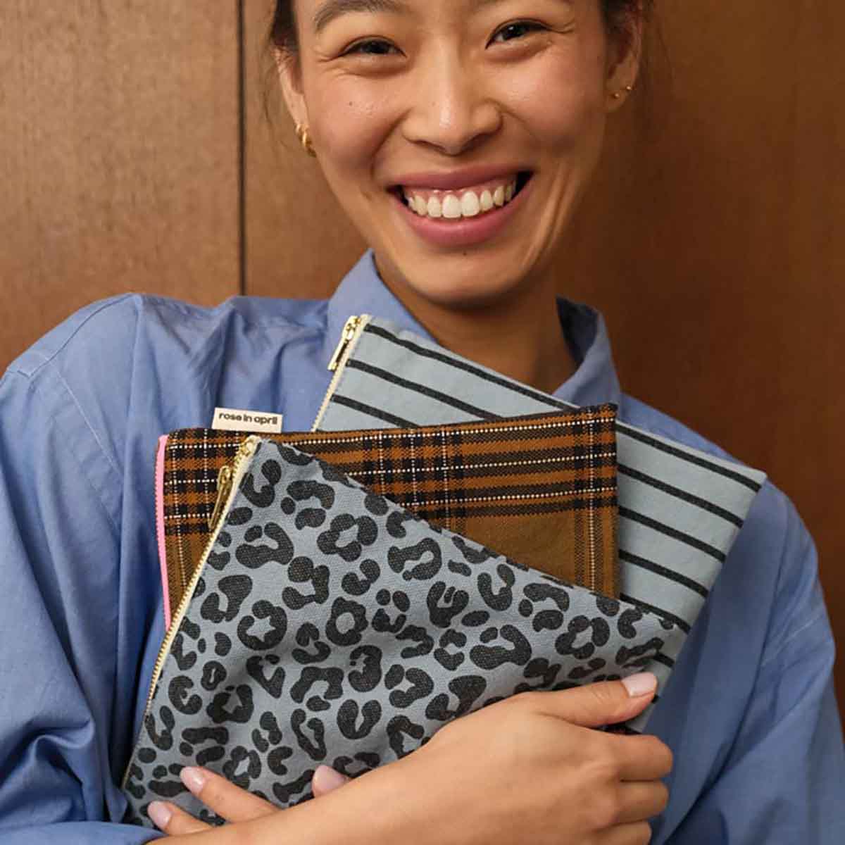 Kosmetiktasche Lili gross Schwarz/himmelblau