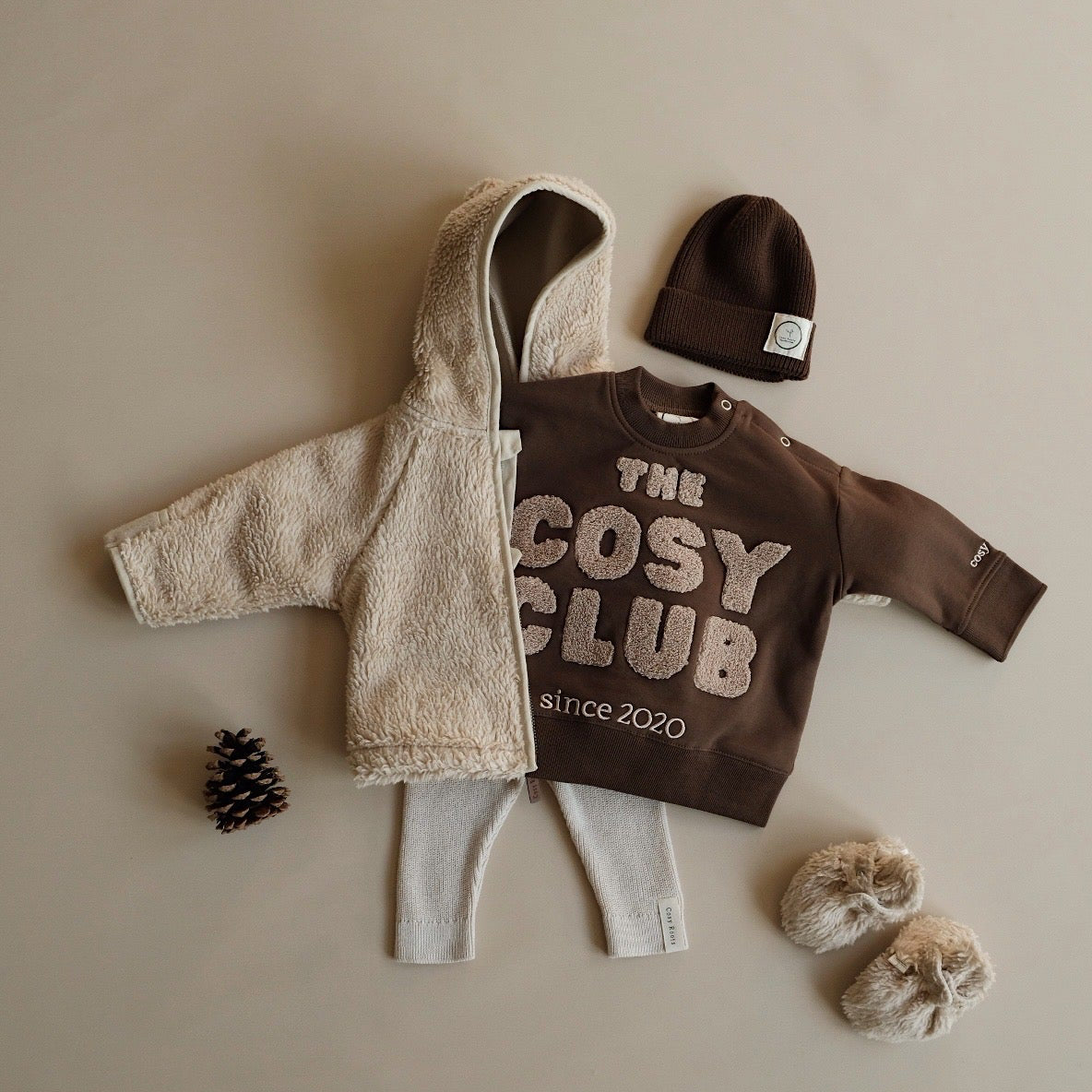 Family Sweatshirt Chocolate brown the Cosy Club