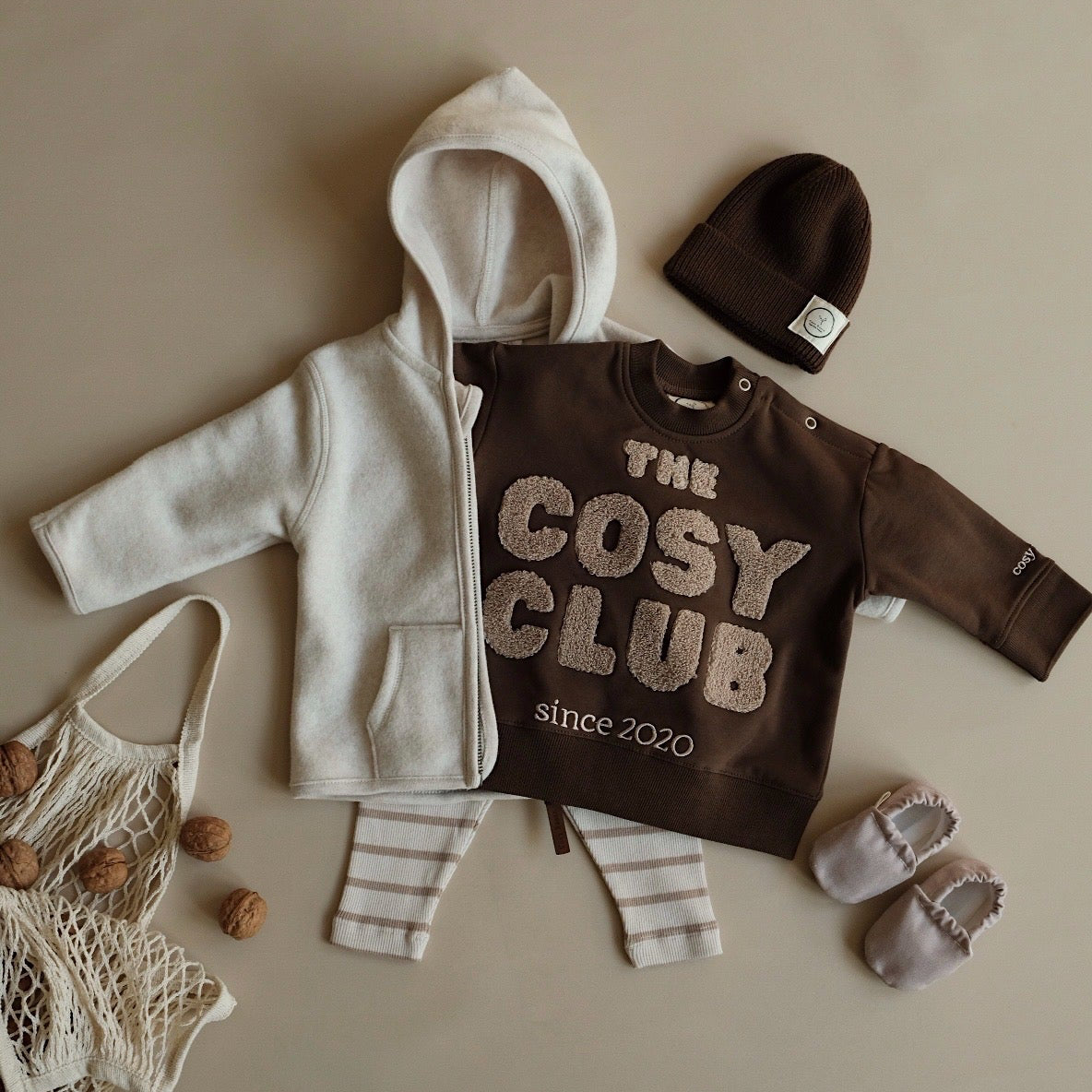 Family Sweatshirt Chocolate brown the Cosy Club