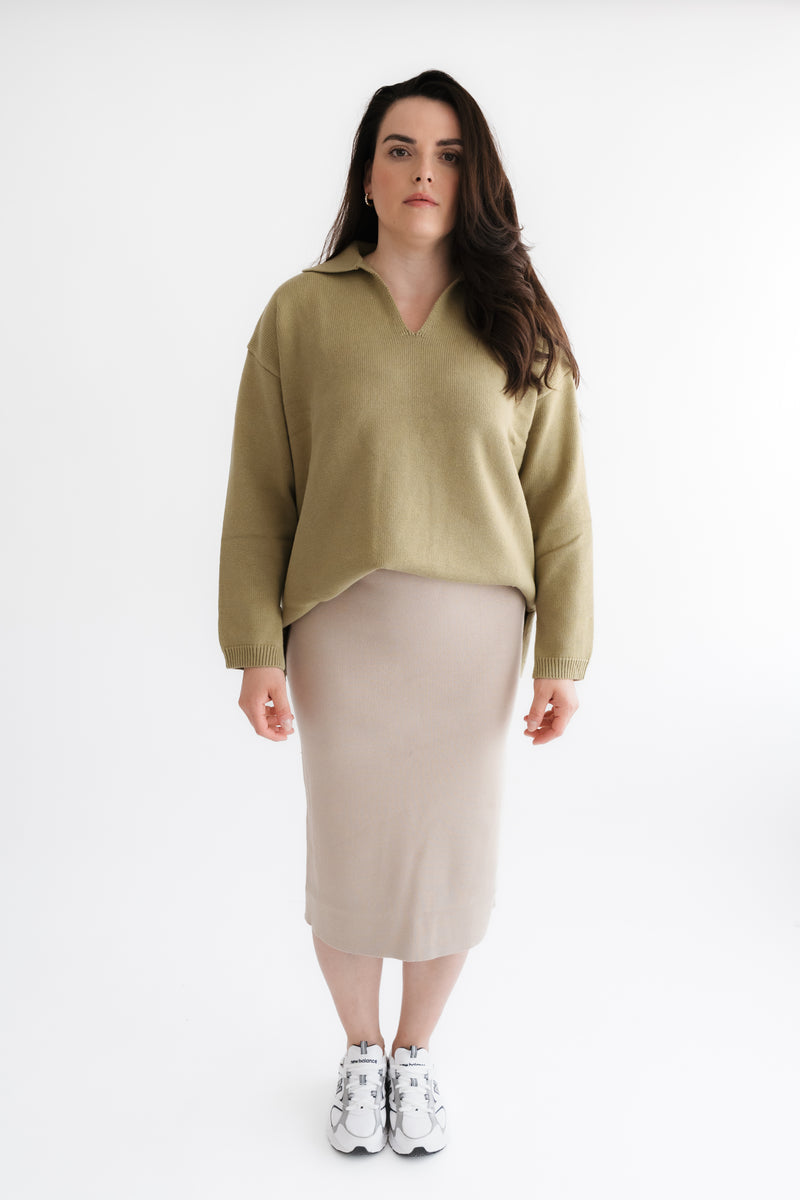 Leichter Strickpullover olivegrün