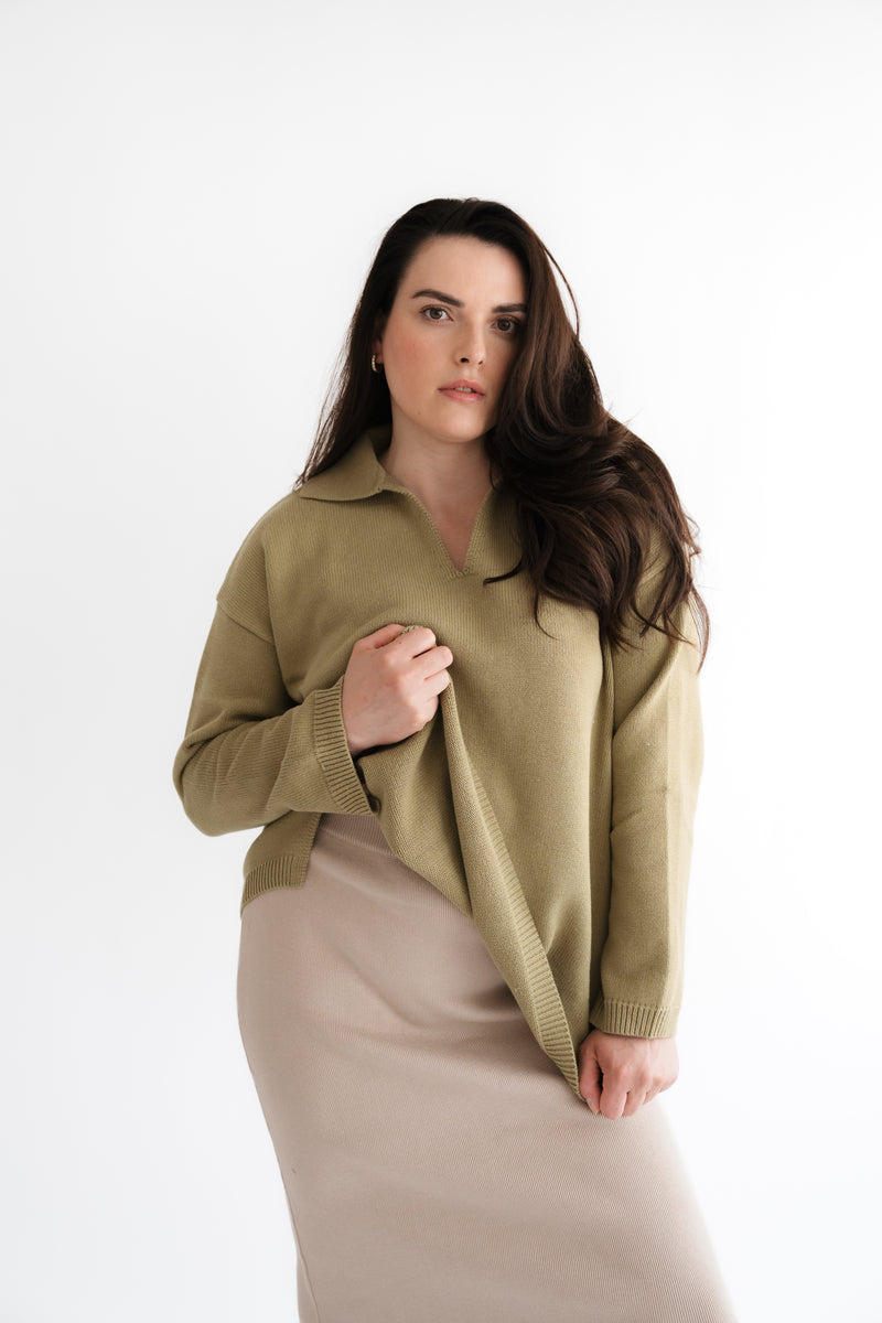 Leichter Strickpullover olivegrün