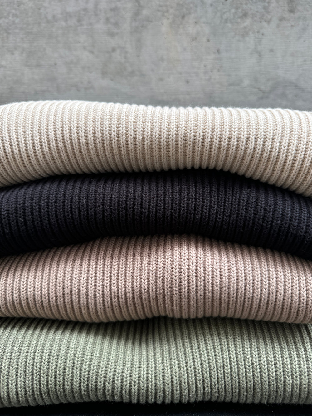 Pullover schwarz