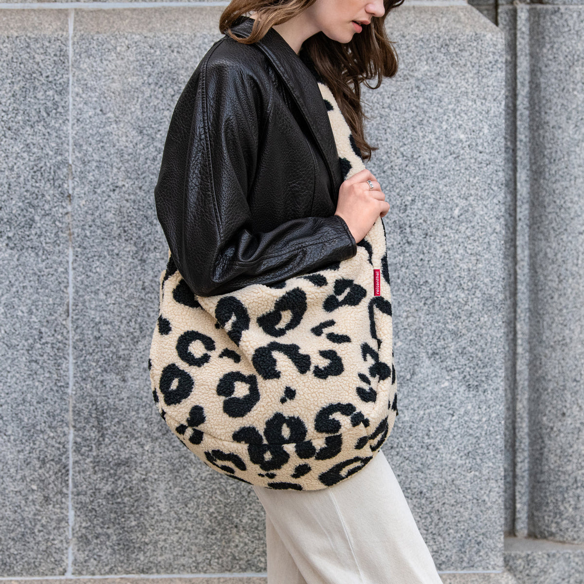 Moonbag Teddy Leo Cream aus recyceltem Polyester, Blush Couture