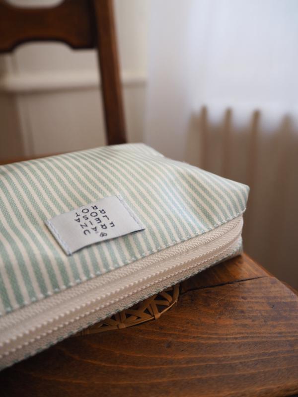 Fräuleinrosarot Kosmetiktäschli Wachstuch Stripes mint