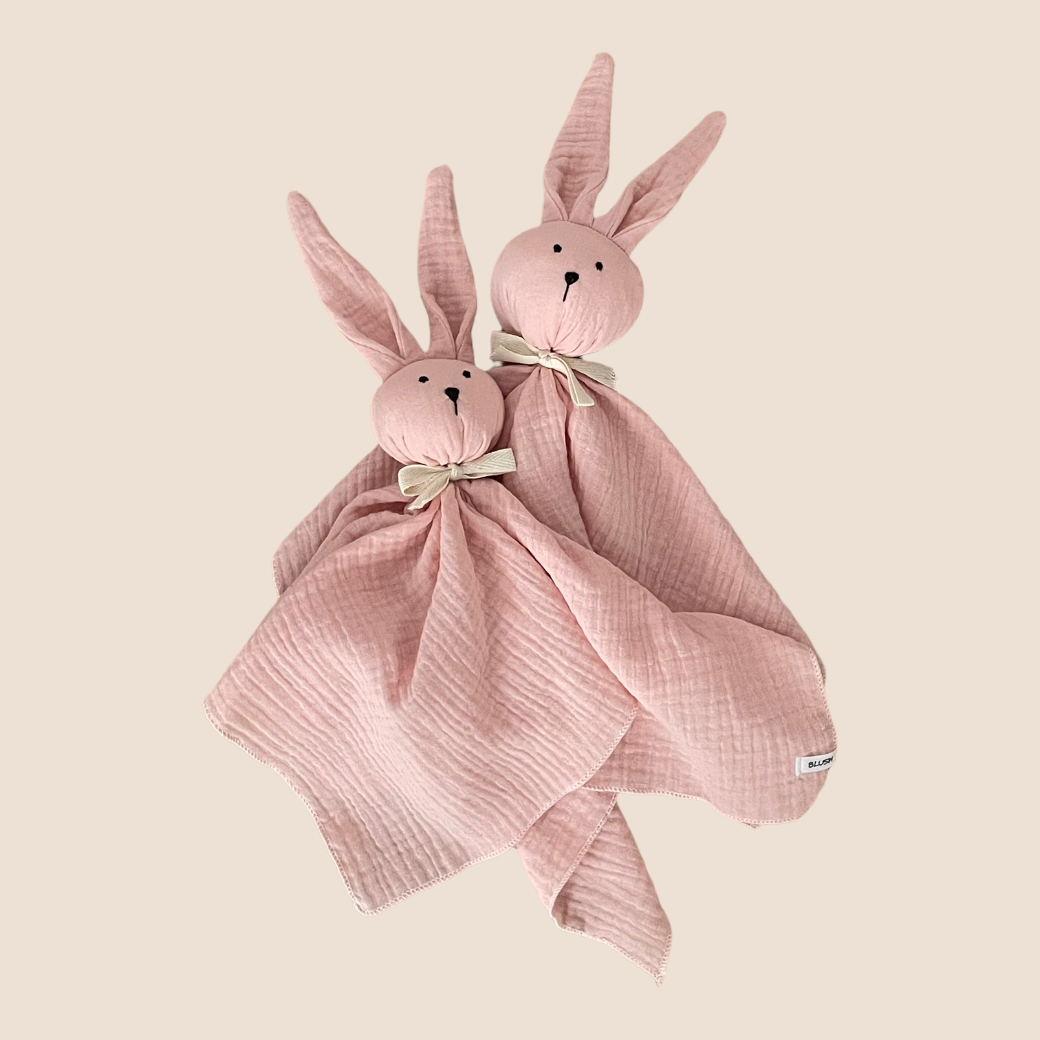 Kuschelhase 'Felix' nude rosa