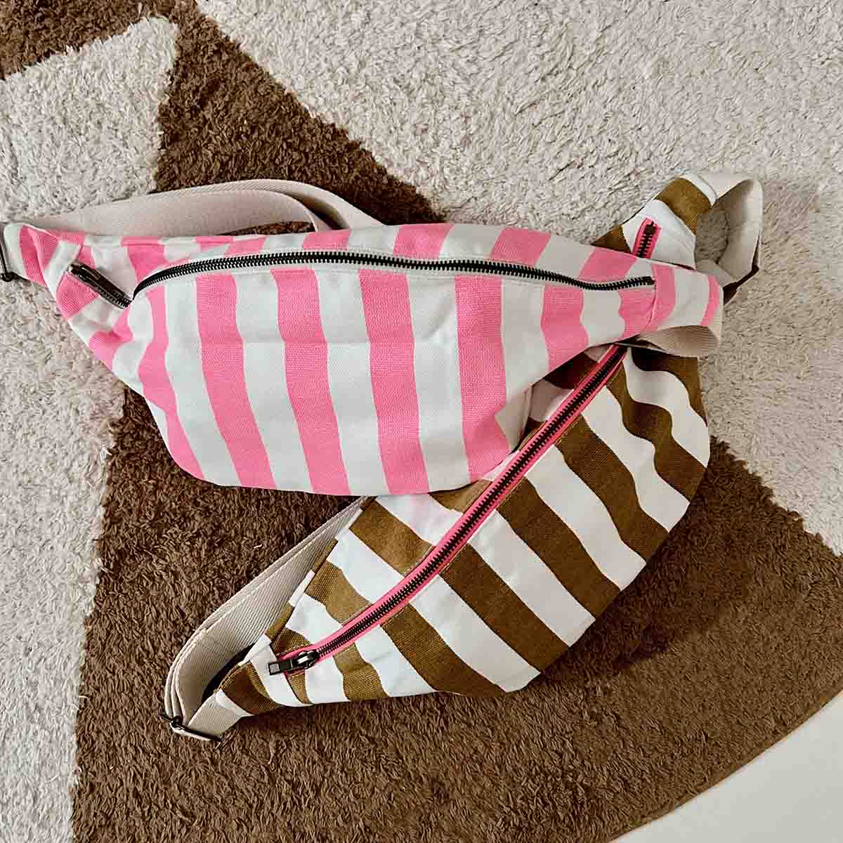 Bananenbeutel Ecru/Neonpink gestreift