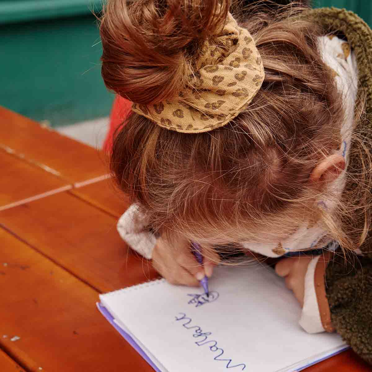 Scrunchie Mini Leo Kaffee