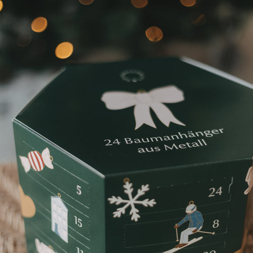 Adventskalender Baumanhänger 2026, Blush Couture