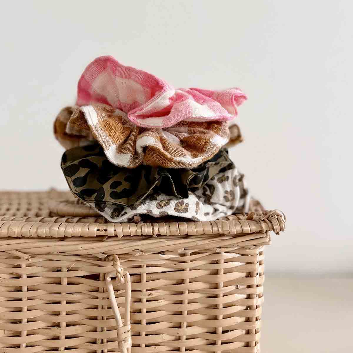Scrunchie Mini Leo grau