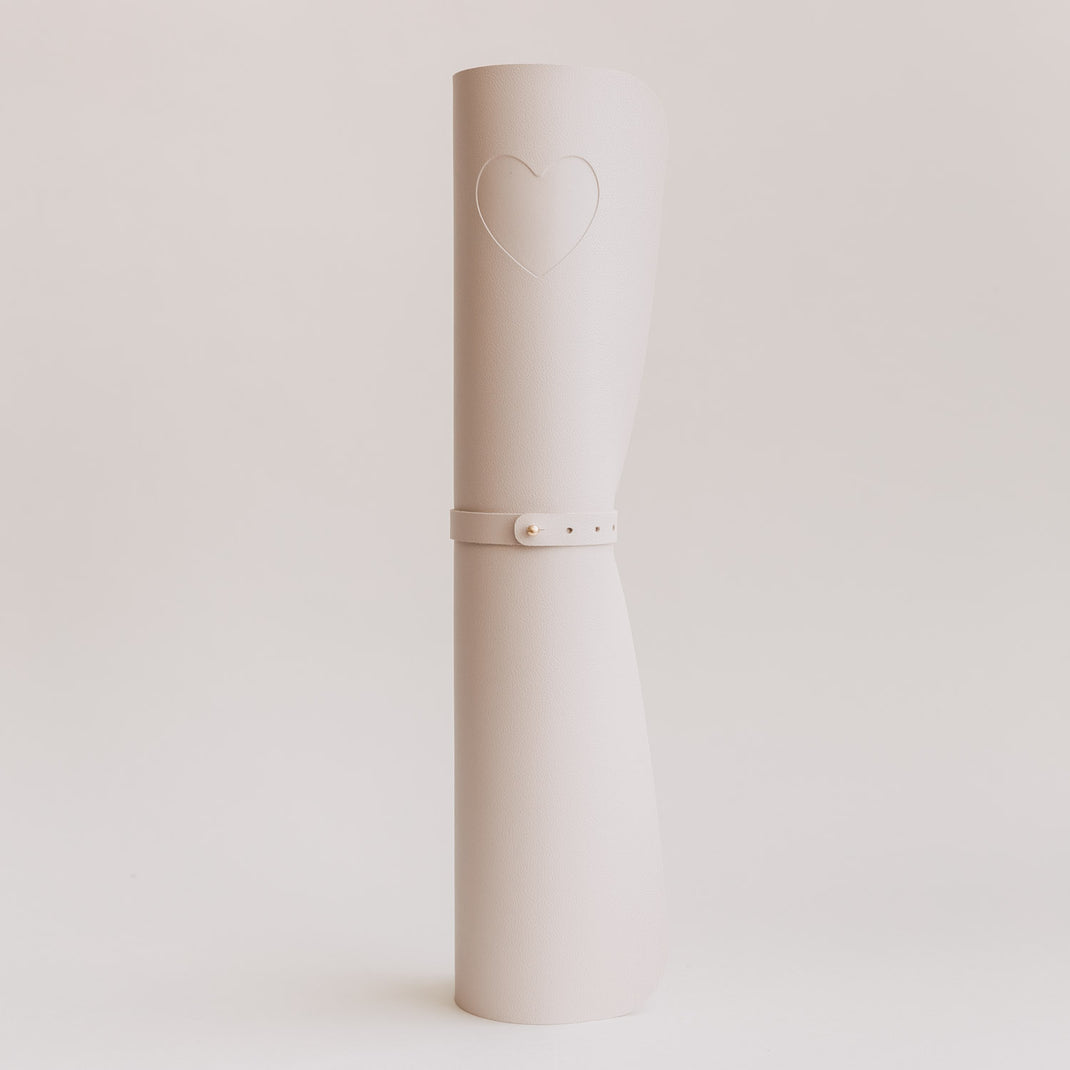 Schreibtischunterlage Herz beige