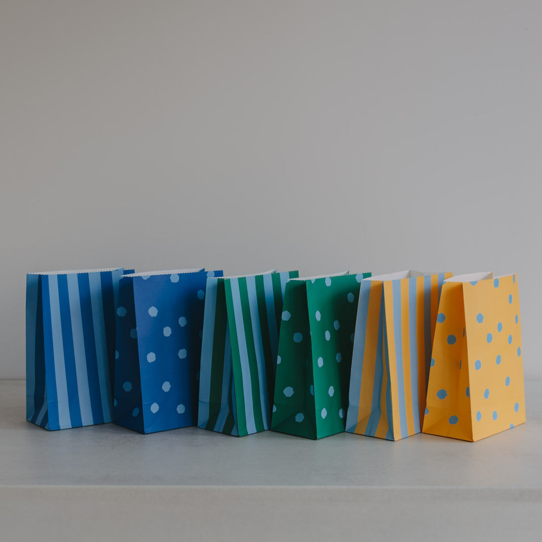Papiertüten Streifen & Punkte Blau S im 6er Set