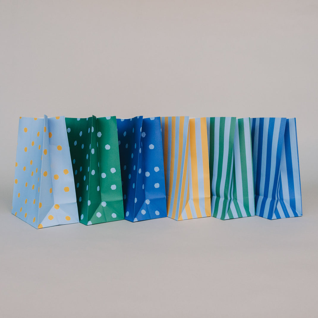 Papiertüten Streifen & Punkte Blau M im 6er Set