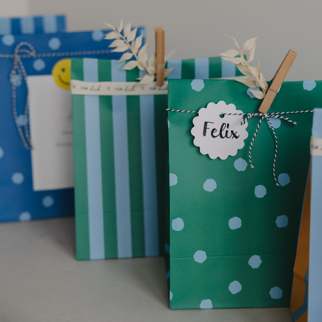 Papiertüten Streifen & Punkte Blau M im 6er Set