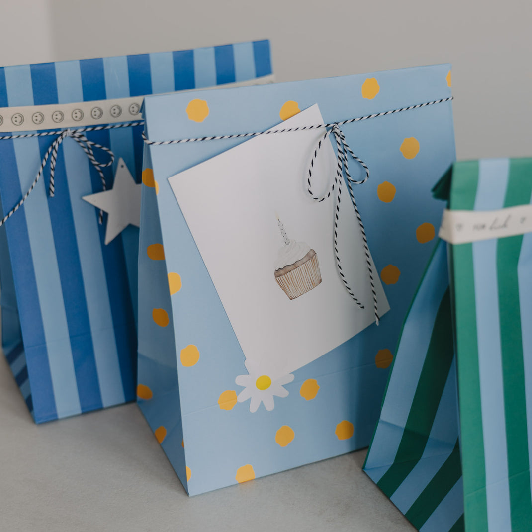Papiertüten Streifen & Punkte Blau M im 6er Set
