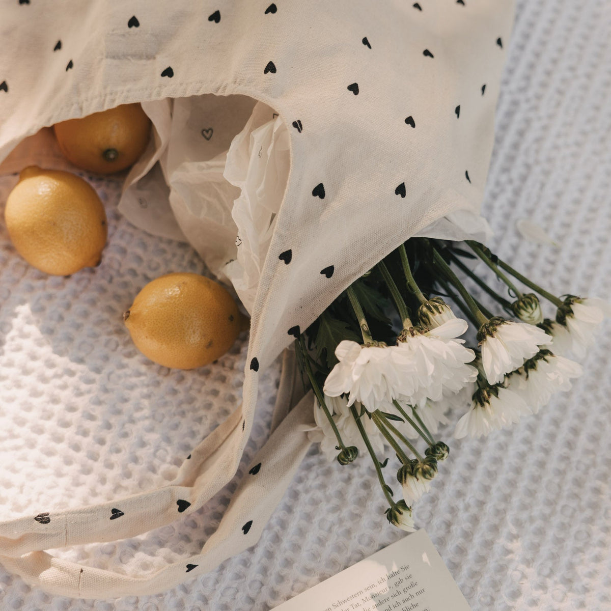 Faltbare Tragetasche Herzen aus Baumwolle, Ansicht 2, Blush Couture