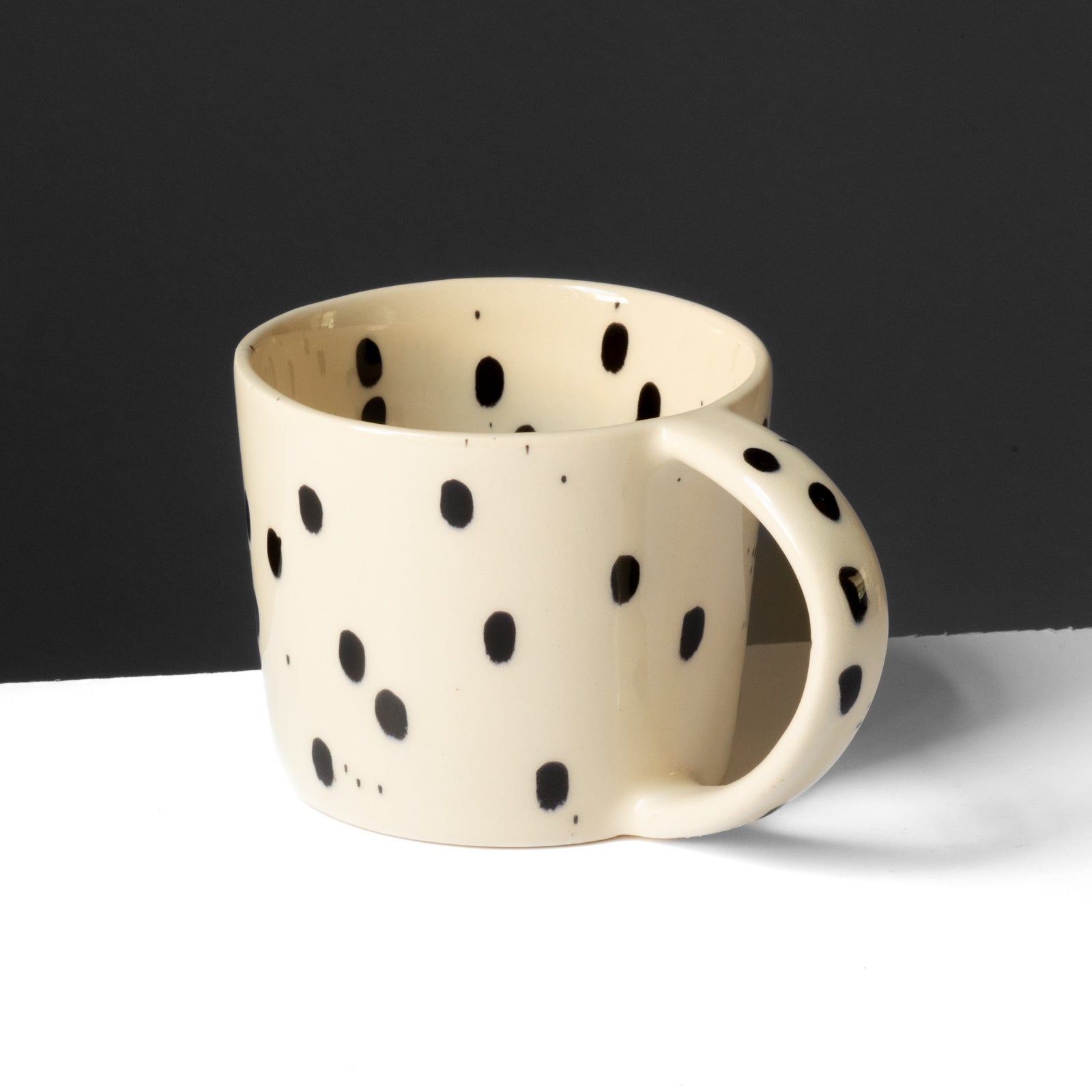 Teetasse Black Dots, Blush Couture